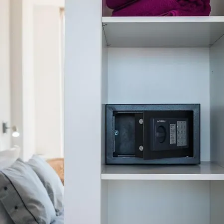 Ocean View Penthouse * 格兰塔拉雅